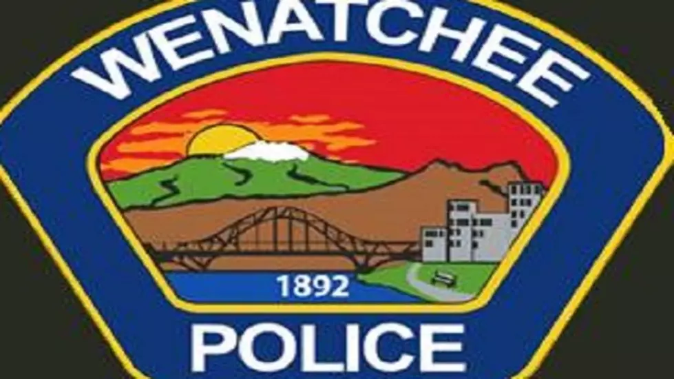 Wenatchee Police Using Mask Up Information Cards as Part of Outreach