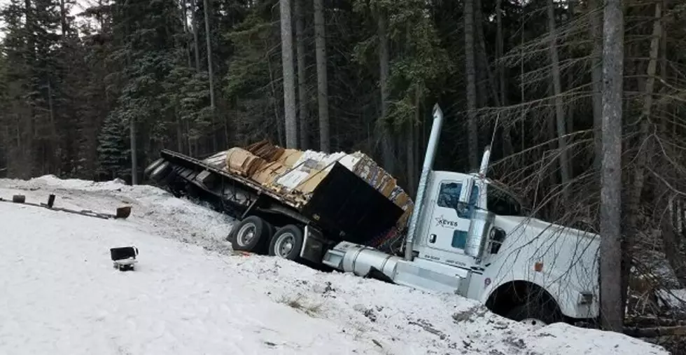 No injuries in Blewett Pass truck accident
