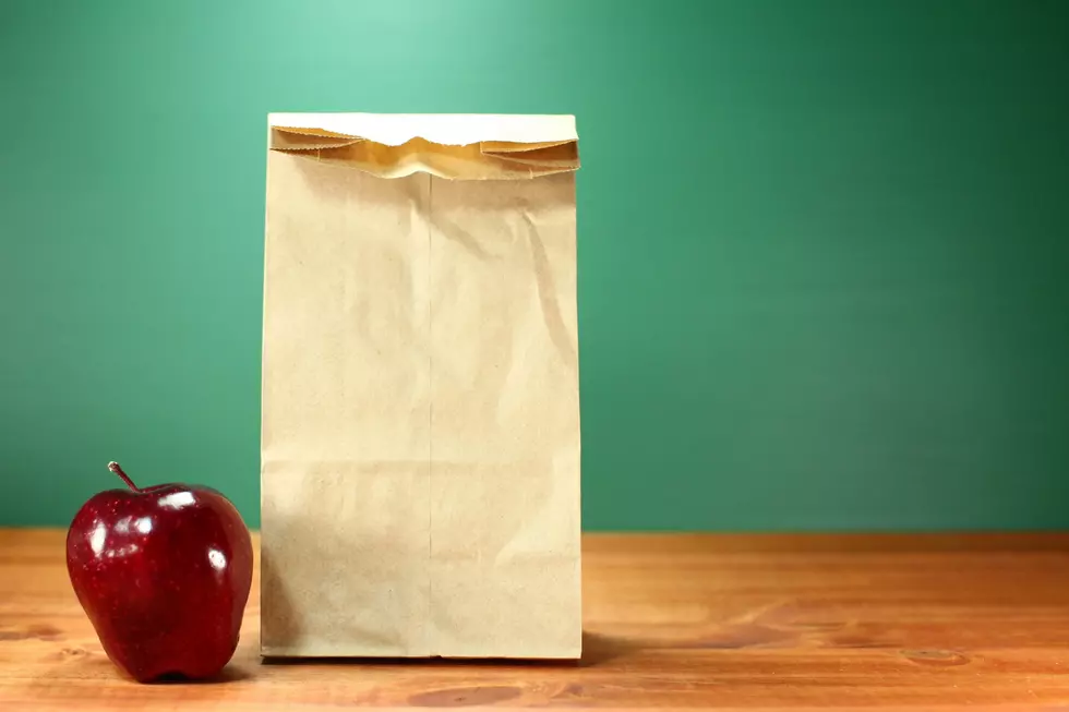 Lake Chelan School District Hosts Drive Thru Distribution of Supplies &#038; Backpack