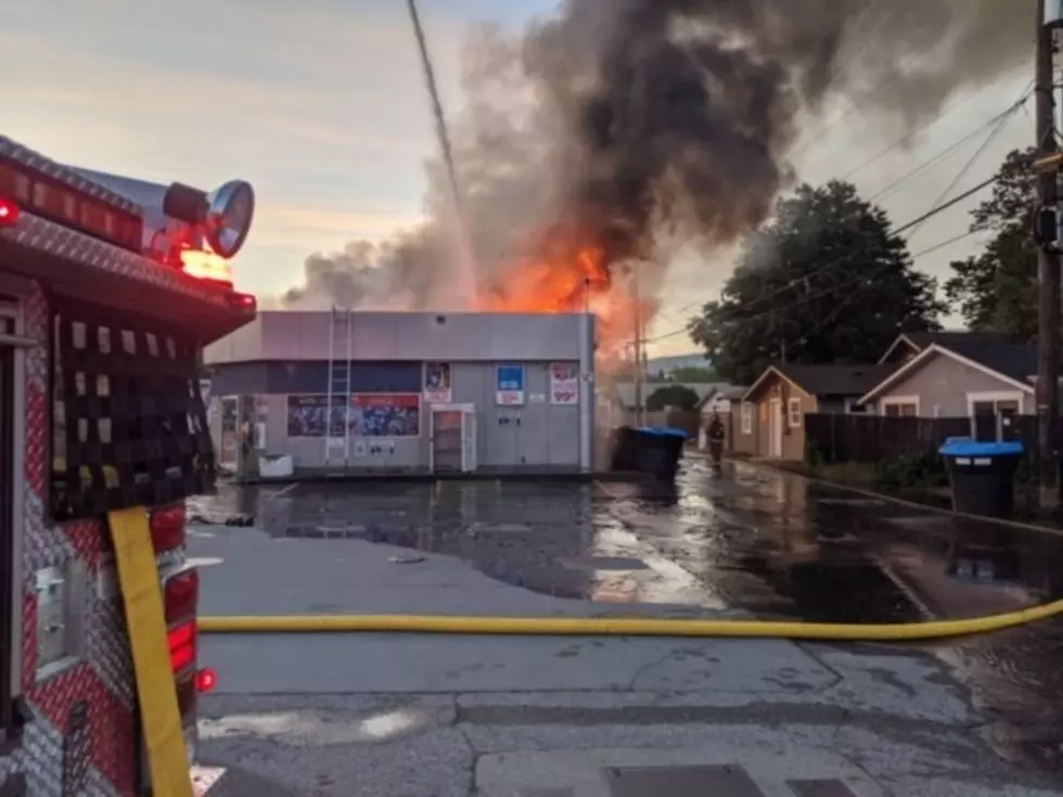 Fire Collapses Roof of Chelan Food Mart Early Tuesday Morning