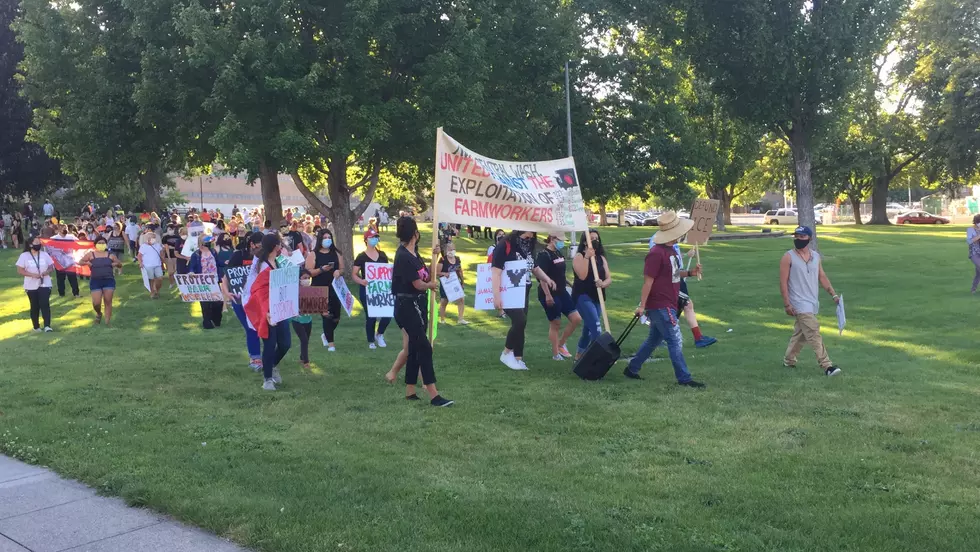 Rally in Support of Farmworkers Drew Crowd to Wenatchee