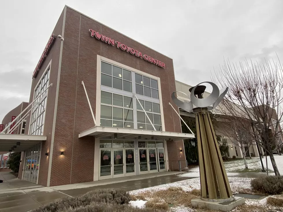 Vaccinations Begin at Town Toyota Center Site, Complete with Observation Area