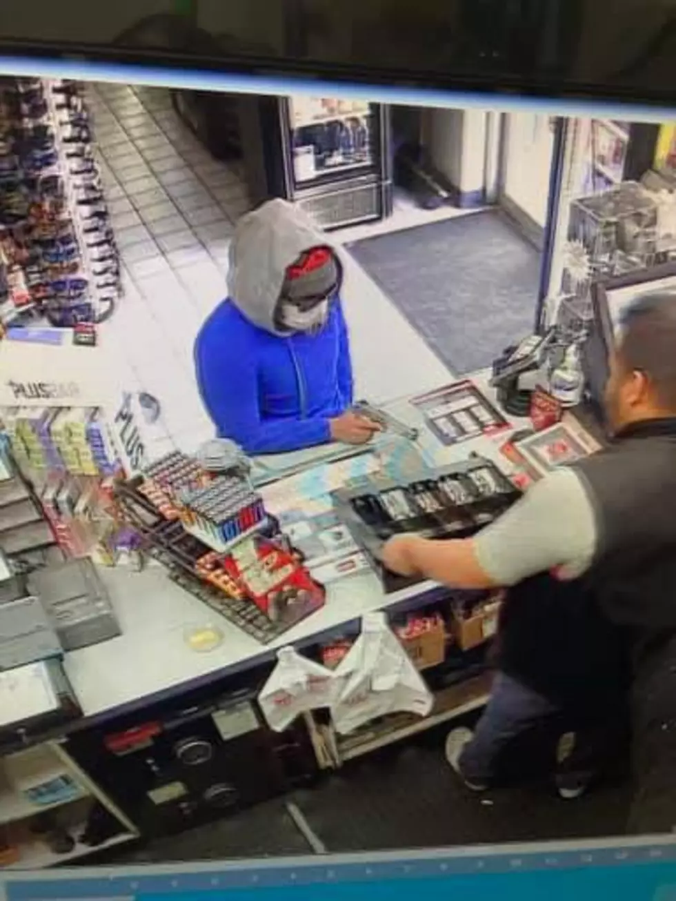 Moses Lake Police Looking for Help Identifying Armed Robbery Suspect