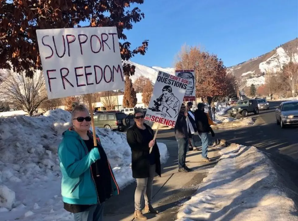 Wenatchee High School Students Walk Out Amid Mask Protest