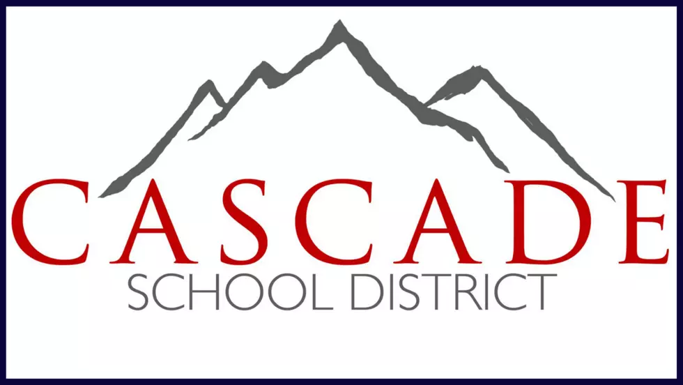 Cascade School District Board Receives Award from NCESD