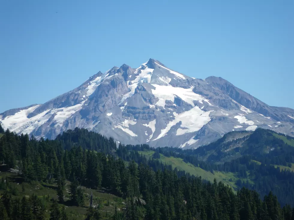 Glacier Peak Gets New Seismometers