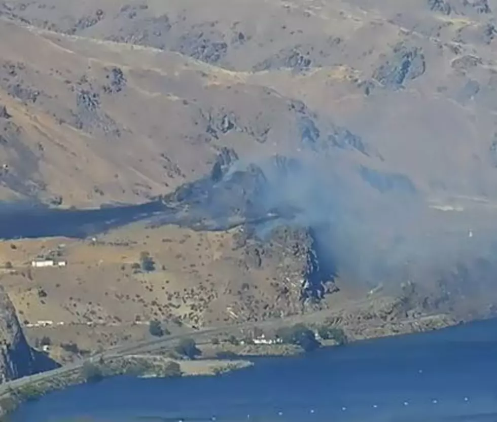 2 Alarm Fire Burns 10 acres in Swakane Canyon