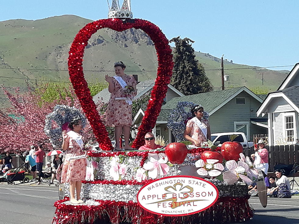 Apple Blossom’s Tekni-Plex Youth Parade Draws Thousands to the Wenatchee Valley