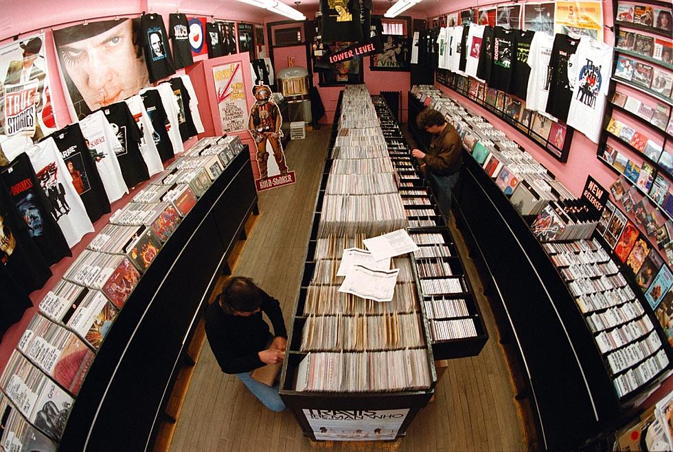Wenatchee Music Fan Organizing Vinyl Record Expo