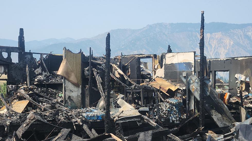 Family Escapes Fire That Destroys Their Home In Manson