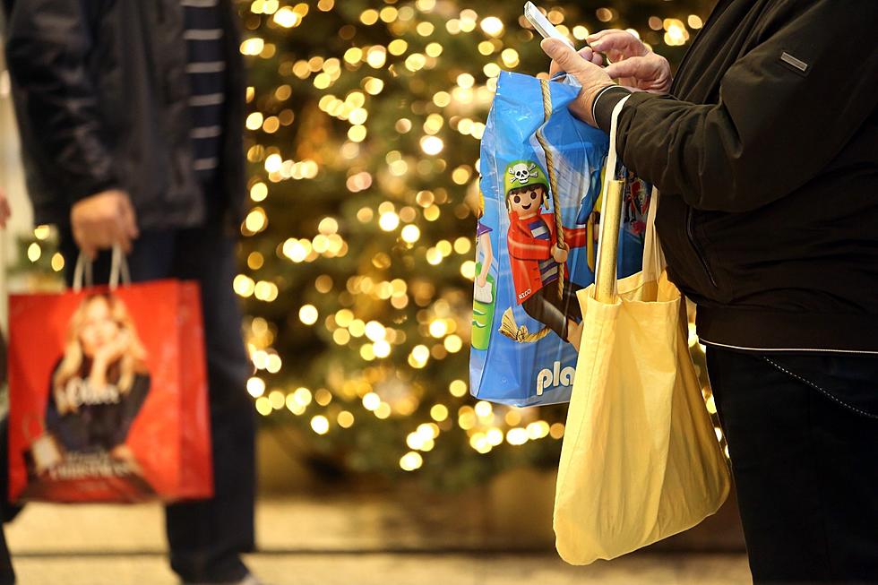 Shocking Research: How Much Will Washingtonians Spend For The Holidays?