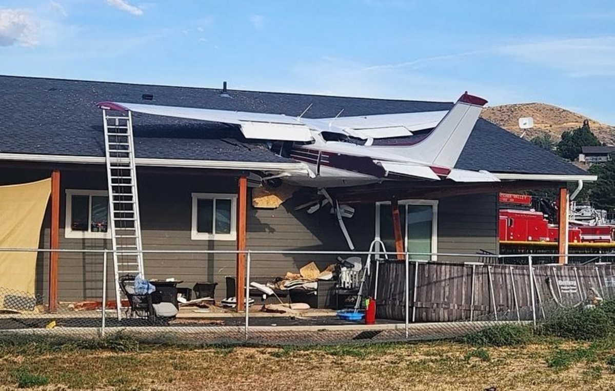 Two Aboard Plane That Hit Cashmere Home Now In Stable Condition