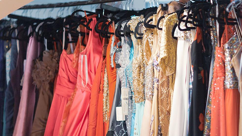 The 2023 Women’s Service League of NCW Prom Dress Giveaway!