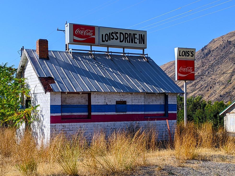 The History Of Lois&#8217;s Drive-In: From Post Office to Burger Joint