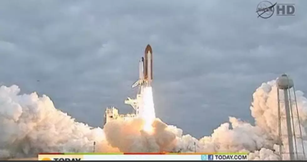 Space Shuttle Endeavour Finally Launches [VIDEO]