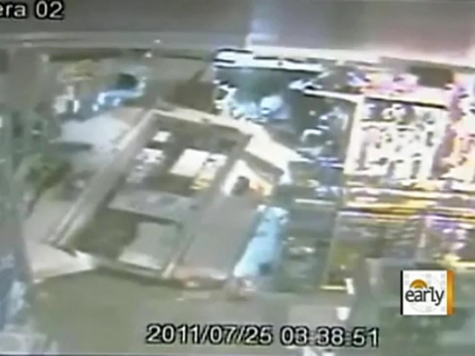 Thief Driving Backhoe Smashes Through an ATM [VIDEO]