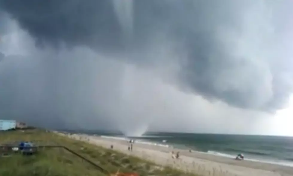 Weekly Viral Videos-Shay&#8217;s Top 3-Waterspout/Tornado,Banana Peeling 101,Basketball Brawl