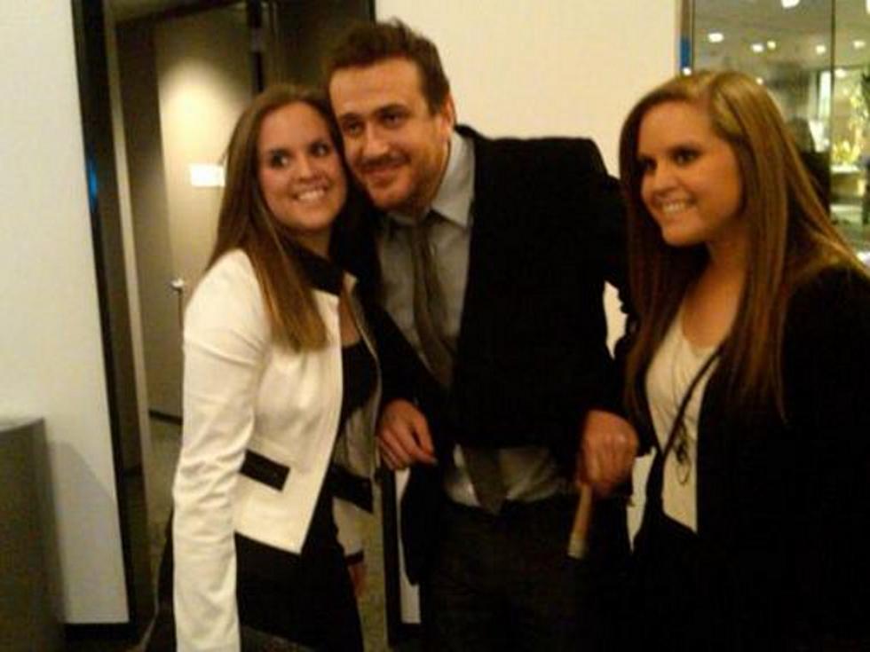 Success! Singing YouTube Fan Scores Date With Jason Segel [VIDEO]