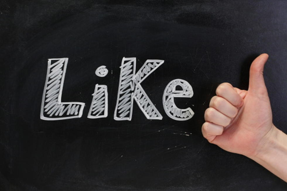 Want to Be More Likeable on Facebook? Stop Being So Negative