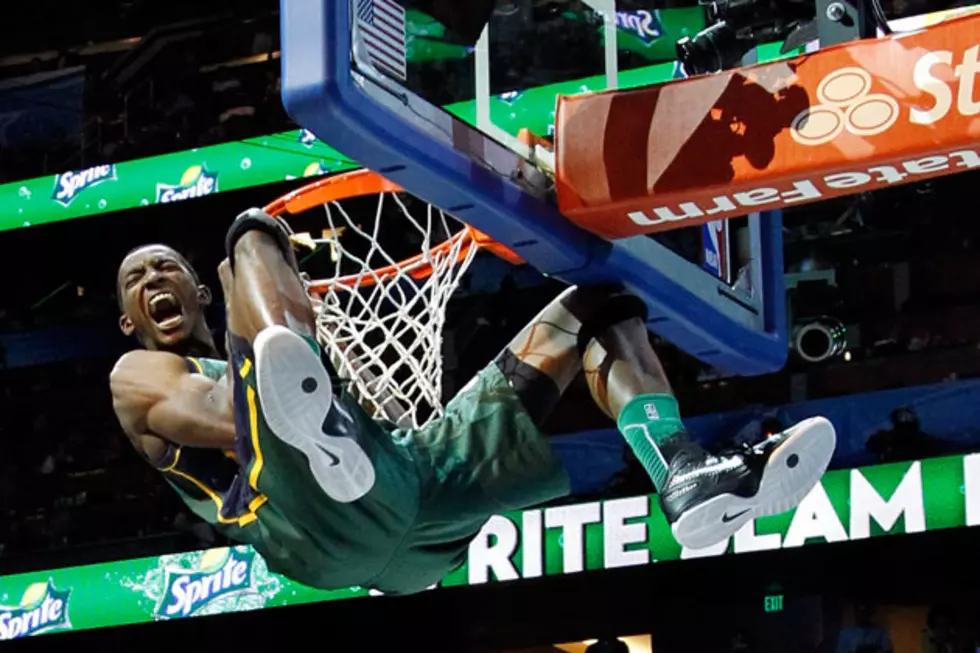 NBA Dunk Contest 2012 Winner Jeremy Evans Leaps Over Kevin Hart for Incredible Shot