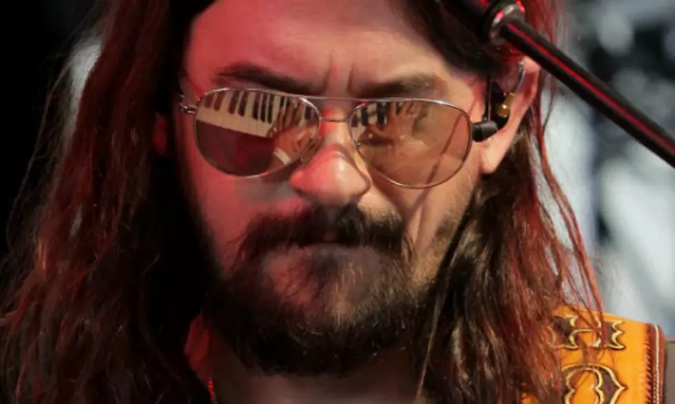 Shooter Jennings Goes to Facebook to Share Future CD Plans