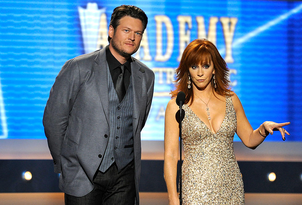 Reba Says She Won’t Host the ACM Awards Again But Does Have a New Sitcom Coming in November