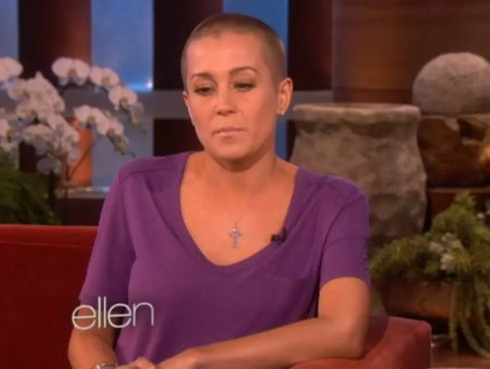 Kellie Pickler Visits with Ellen DeGeneres About Shaving Her Head in Support of Friend with Cancer [VIDEO]