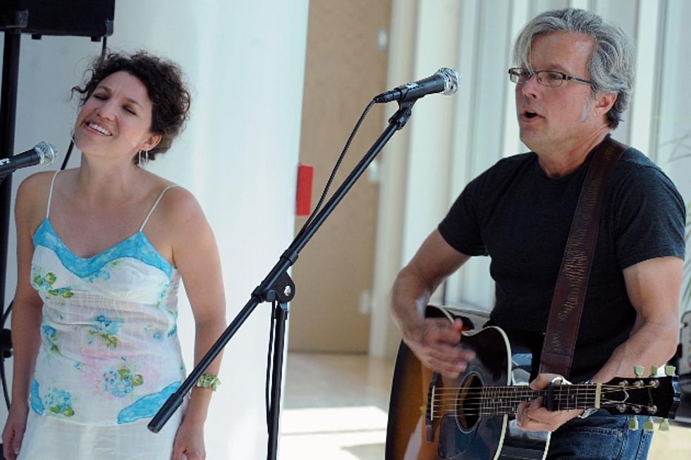 Radney Foster Teams Up With the American Red Cross to Help Hurricane Isaac Victims [VIDEO]