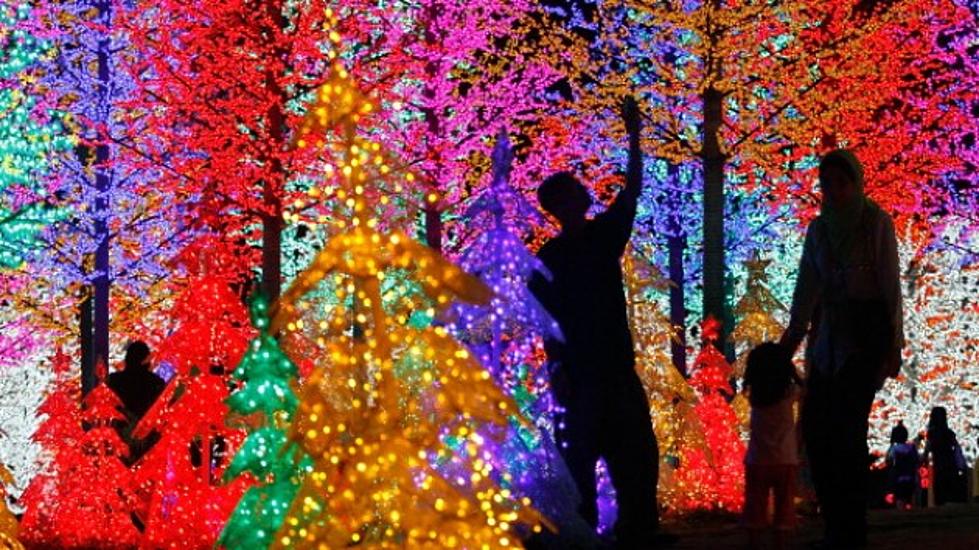 McMurry University’s Christmas Light Show Opens Dec. 4th with a Holiday Band Concertin Abilene