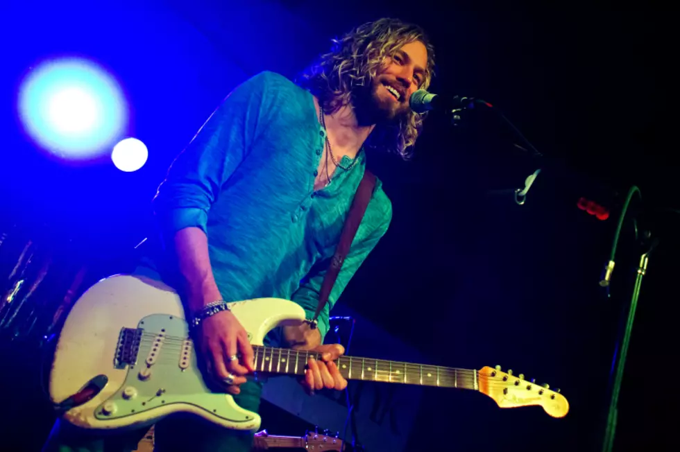 Pictures from the Taste of Country Christmas Concert Featuring Casey James + JB and the Moonshine Band