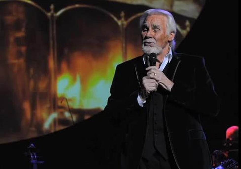 Kenny Rogers Ready to Celebrate the Season with 31st Annual ‘Christmas and Hits’ Tour [VIDEO]