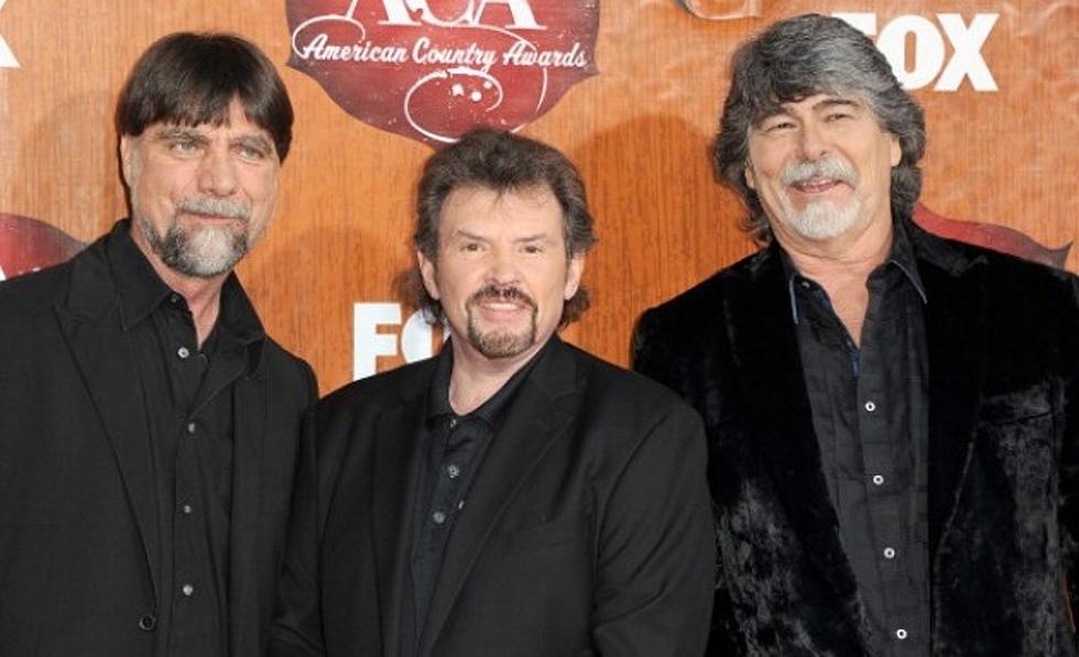 Alabama ‘Christmas In Dixie’ is #4 on the Top 5 Country Christmas Songs of 2012 [VIDEO]