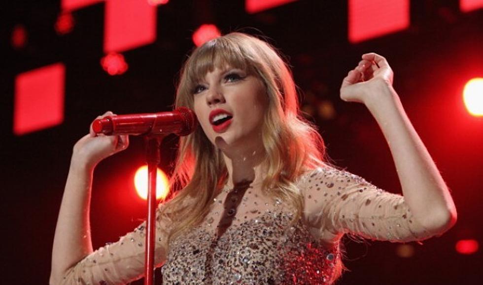 Taylor Swift ‘We Are Never, Ever Getting Back Together’ at #10 on the Top 10 of 2012 [VIDEO]