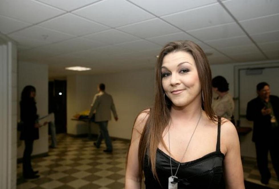 Gretchen Wilson is Back With Her New Song “Still Rollin'” and a New Album
