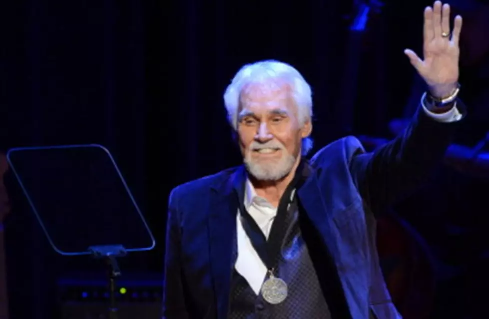 Kenny Rogers Will Receive the Willie Nelson Lifetime Achievement Award at the 2013 CMAs