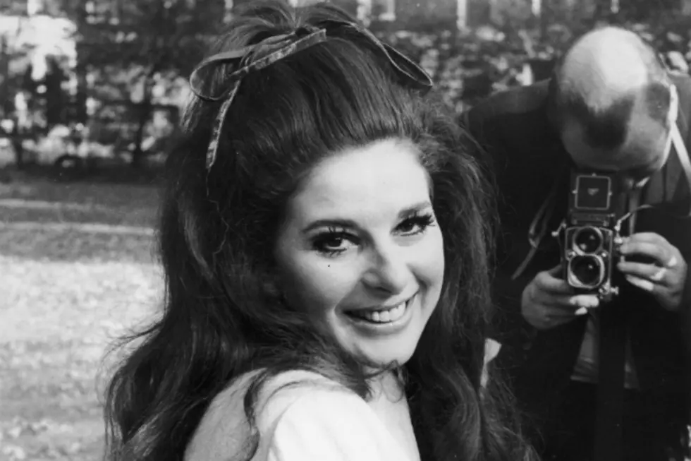 Bobbie Gentry is Honored With Her Own Marker on the Mississippi State Country Music Trail