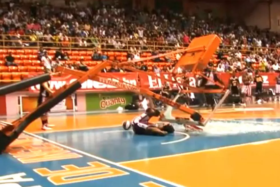 A Harlem Globetrotter is Nearly Crushed by Collapsed Basketball Goal