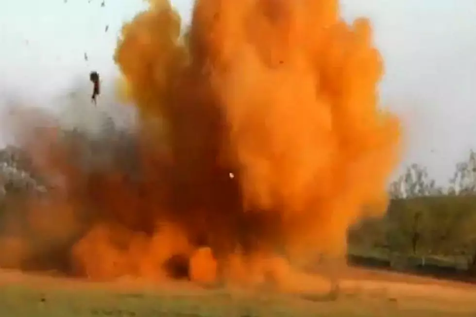 West Texas Hunters Use Tannerite to Kill Feral Hogs – [NSFW]
