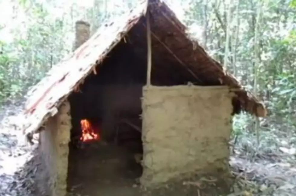 Man Builds Amazing Primitive Hut From Scratch