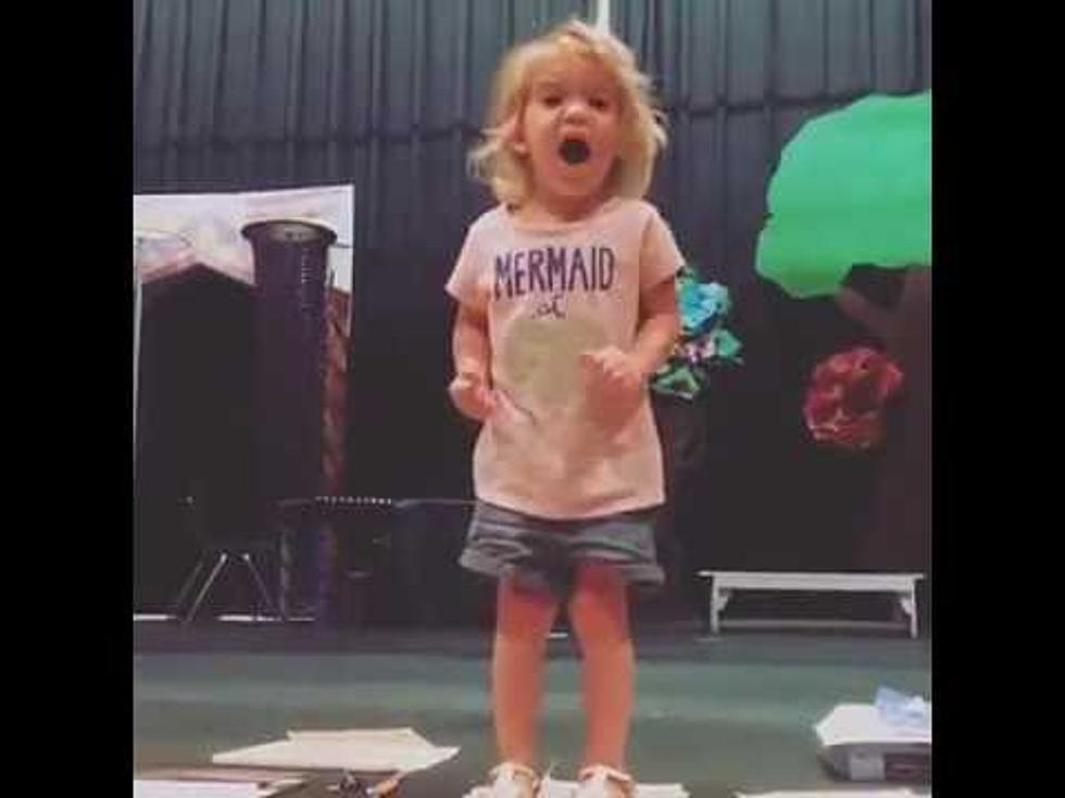 2 Year Old Belts Out ‘ABC’ Song Like She’s Ethel Merman