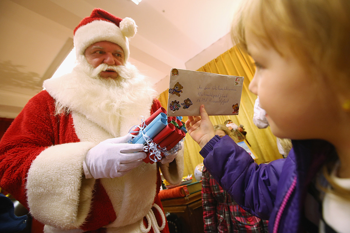 Kids Want To Talk To Santa? There's An App For That