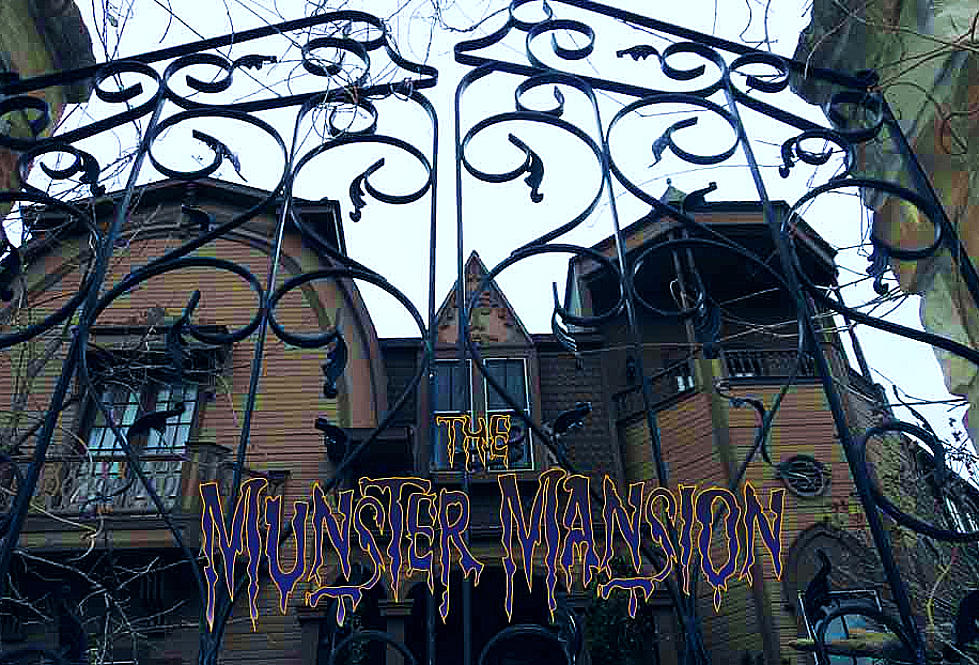 The Munster&#8217;s Family Mansion Is Real and It&#8217;s Right Here In Texas