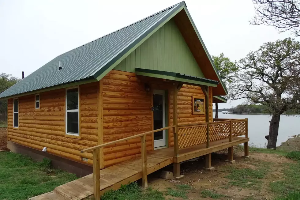 It&#8217;s Your Dream Log Cabin by the Lake Right Here in West Texas