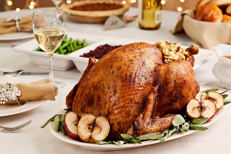 Do You Know How to Make and Carve a Turkey the Right Way?