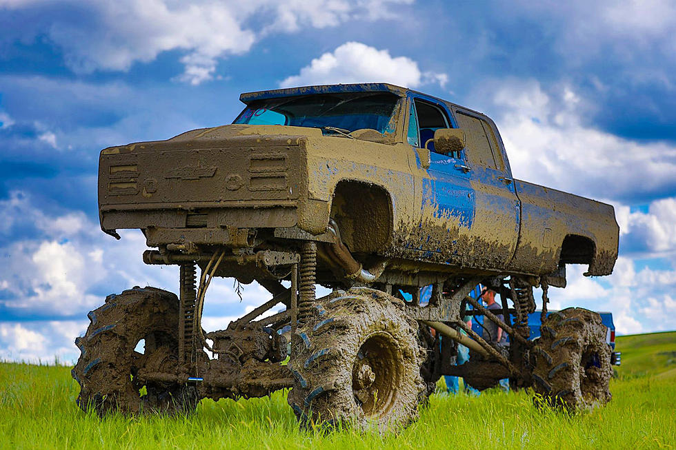 Rev Up Your Long Weekend: Mud Drags at State Line Near Williston, ND