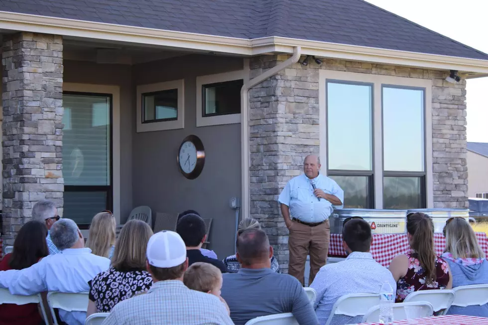 Duvall Tours Dams, Promotes Idaho Ag