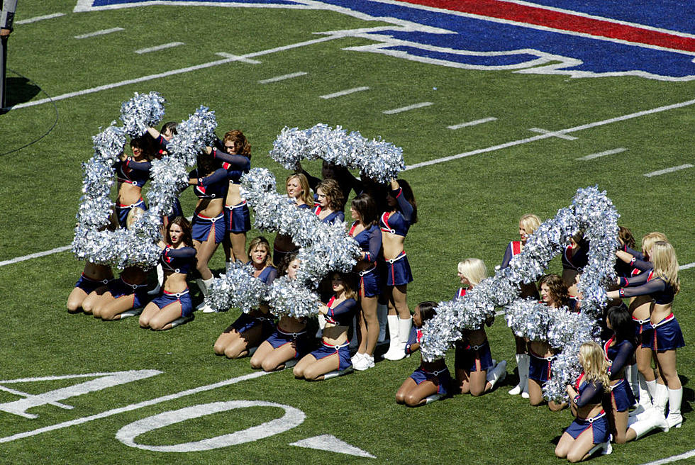Family Gives Cute Surprise To Former Buffalo Bills Cheerleader