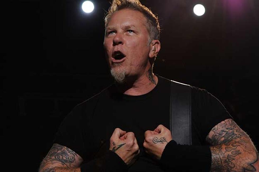 Metallica Frontman James Hetfield Throws Rocks at Paparazzi in Uruguay