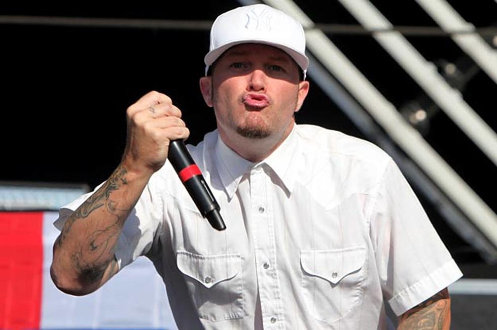 Limp Bizkit Singer Fred Durst Performs Karaoke Version of ‘Nookie’