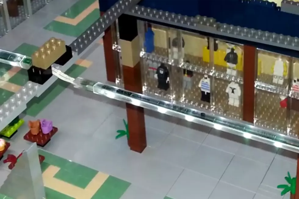 The Making of Lego &#8216;Blues Brothers&#8217; Mall Chase [VIDEO]